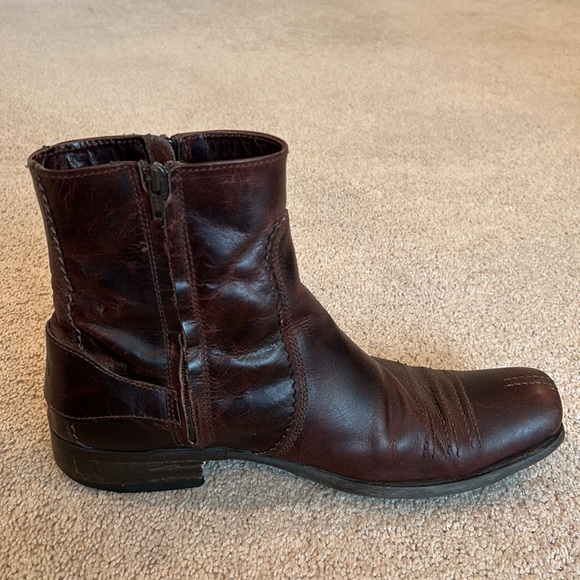 Gorgeous brown leather boots. Great used condition! Size 46 (size 12). - Picture 5 of 8